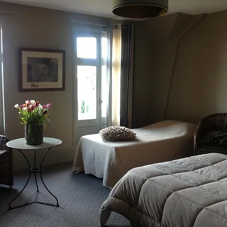 ベッド・アンド・ブレックファスト La Des Rosiers 3*