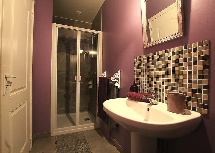 La Des Rosiers Bed & Breakfast