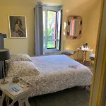 Bed and Breakfast La Des Rosiers
