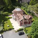 La Des Rosiers Bed and Breakfast Cricquebœuf