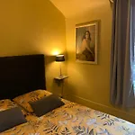 Bed and Breakfast La Des Rosiers 4*