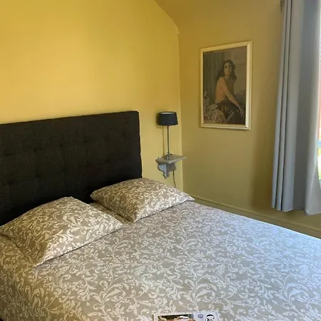 La Des Rosiers 4*