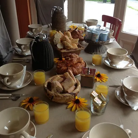 La Des Rosiers Bed & Breakfast Cricquebœuf