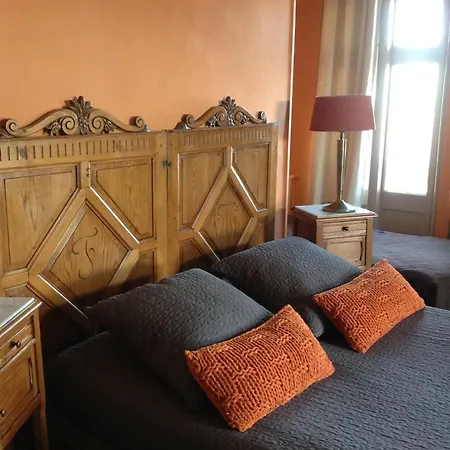 Bed & Breakfast La Des Rosiers 4*
