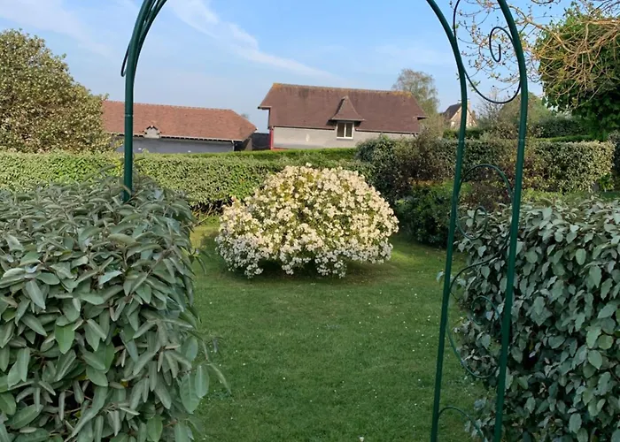 La Des Rosiers Bed & Breakfast