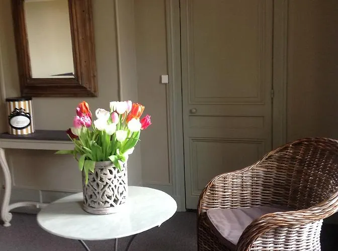 Bed & Breakfast La Des Rosiers 3*